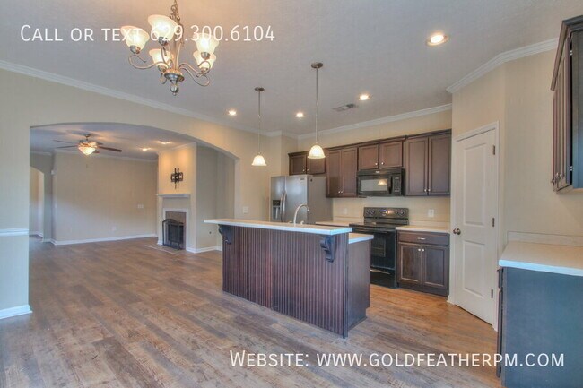 Building Photo - 126 Trenton Ln