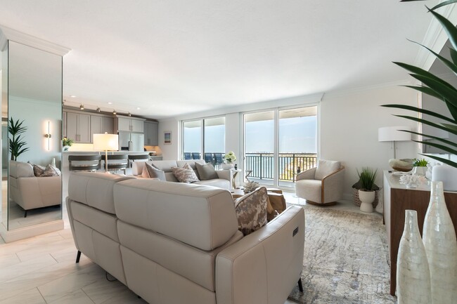 Building Photo - Siesta Key Luxury 2 Bed Condo with Gulf Views