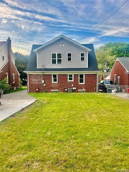 Building Photo - 1508 Gardenia Ave