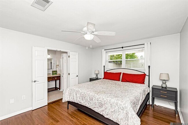 Building Photo - 4112 Pine Park Dr