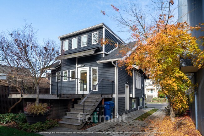 Building Photo - 2315 N 56th St