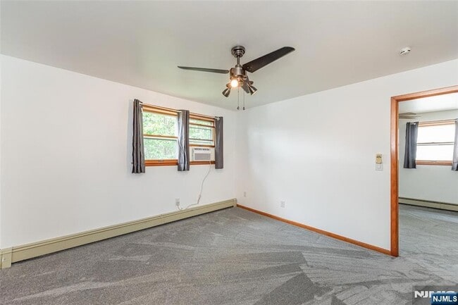 Building Photo - 343 Brinkerhoff Ave