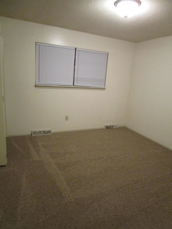 Building Photo - 4325 W Bethany Dr