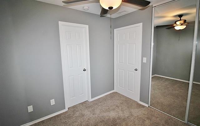 Building Photo - 921 Cedar Terrace