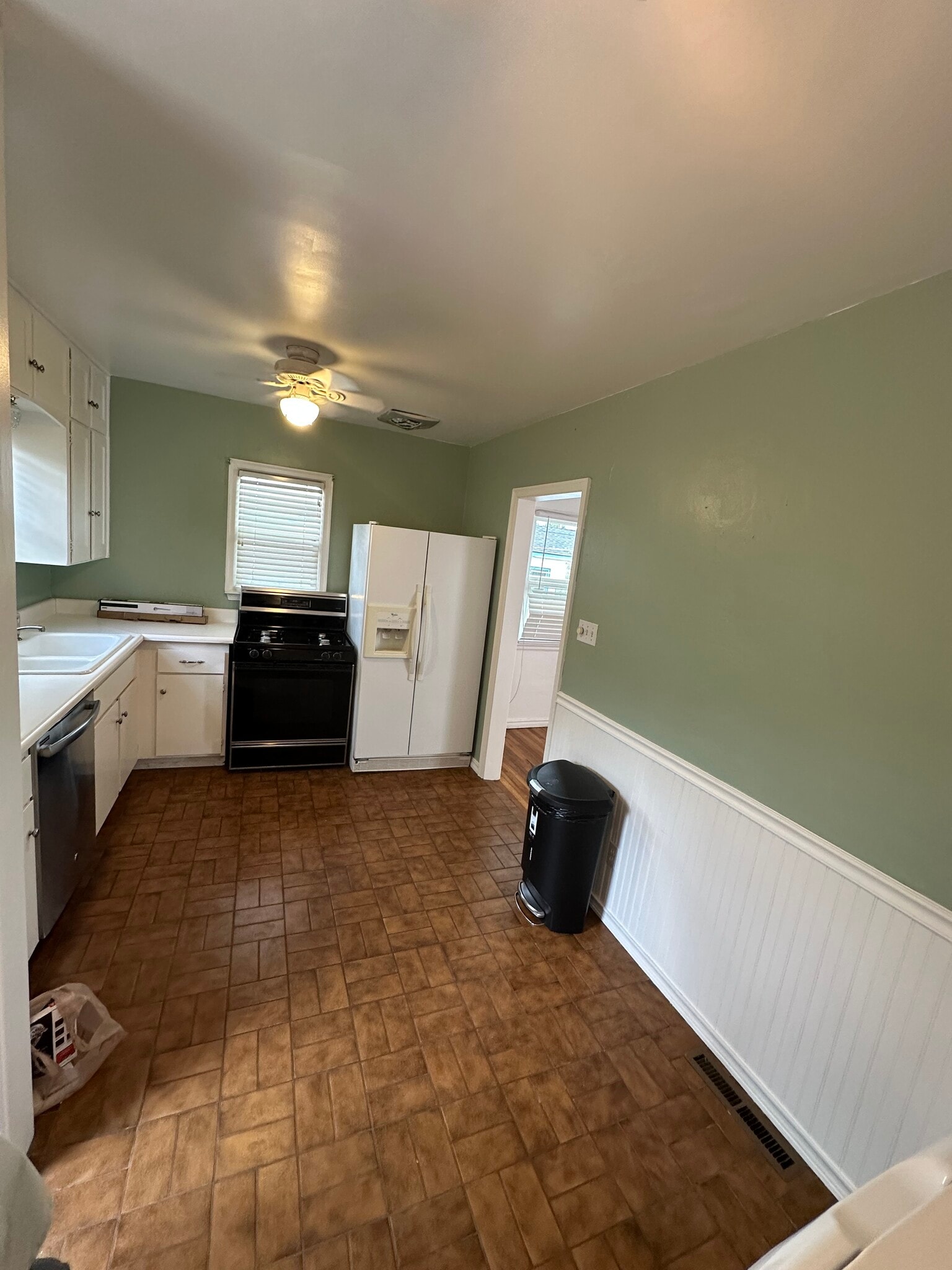 Building Photo - 920 Vine St