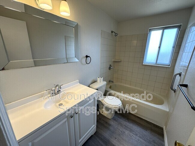 Building Photo - 1237 Chiricahua Dr