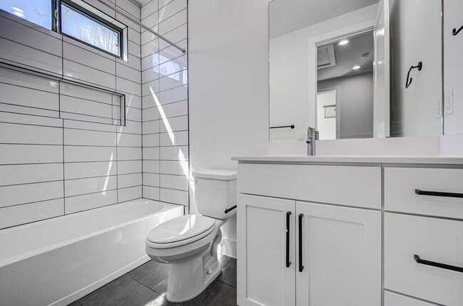 Building Photo - 4903 Lyons Rd