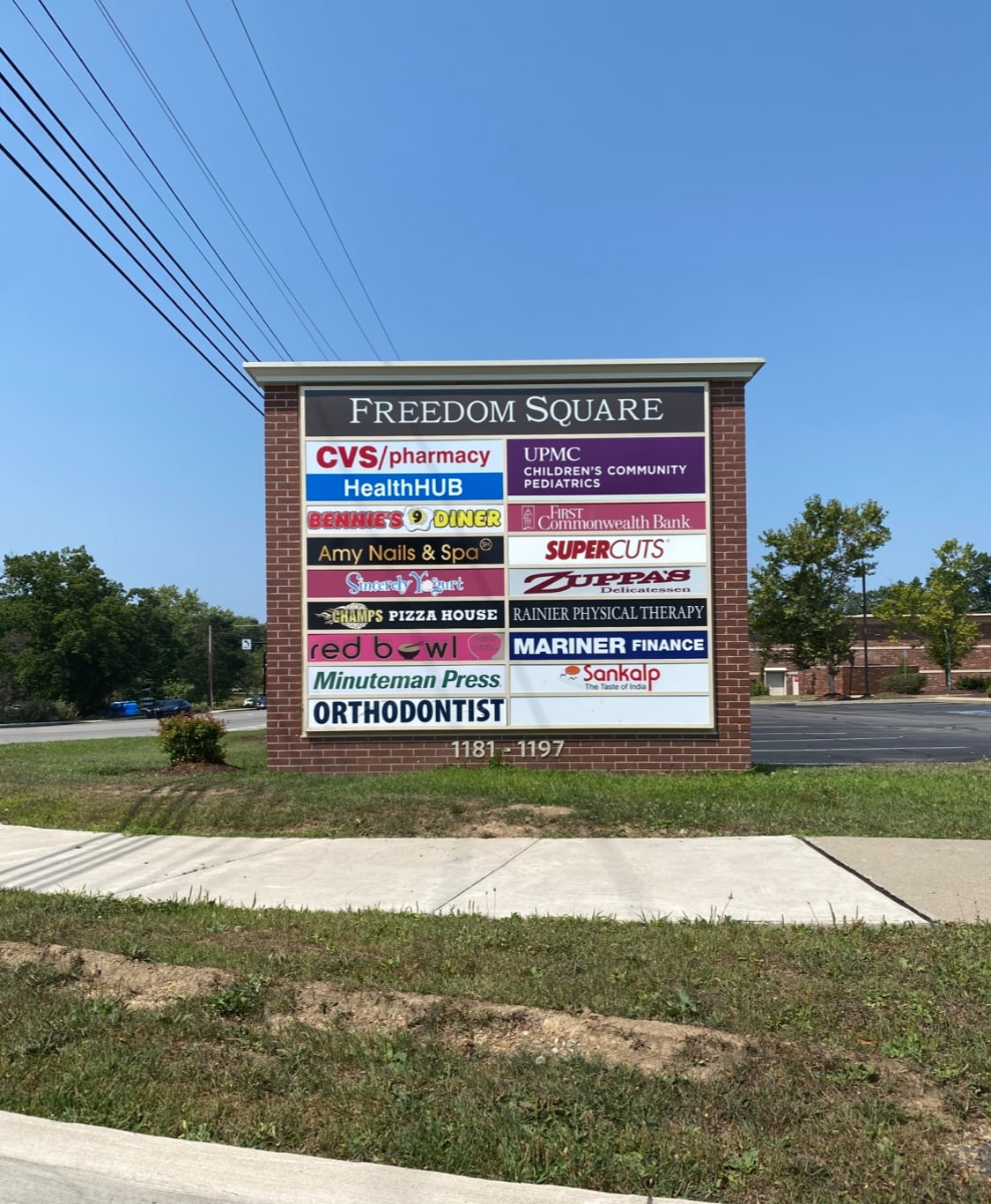 Building Photo - 315 Laporte Ct