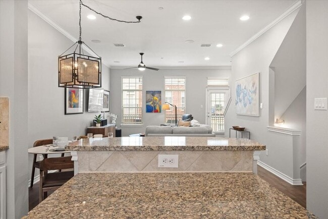 Building Photo - Welcome Home to the Heart of Addison!