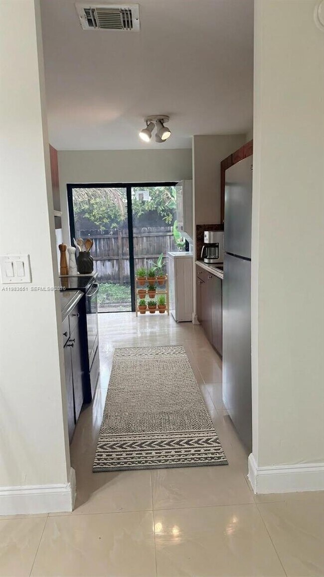 Building Photo - 28319 SW 141st Pl