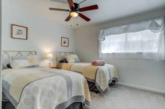 Building Photo - Chic 3 Bedroom in Caprock