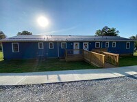 Building Photo - Two bedroom with a large office. Single level