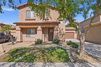 Building Photo - 534 E Bartlett Way