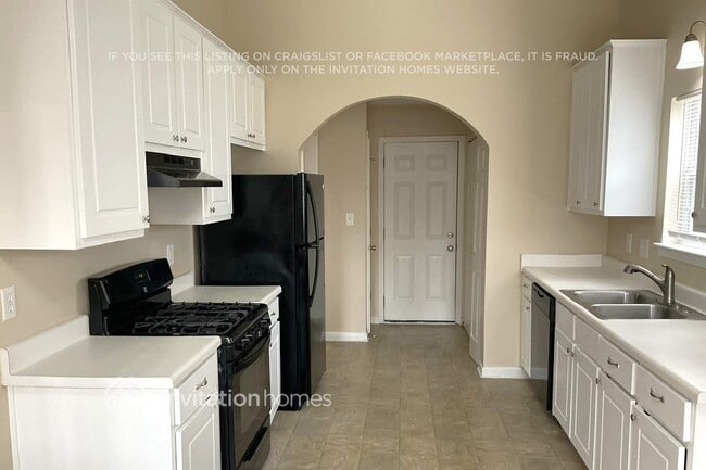 Building Photo - 1092 Meadow Glen Cir