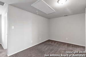 Building Photo - 610 Pleasanton Way
