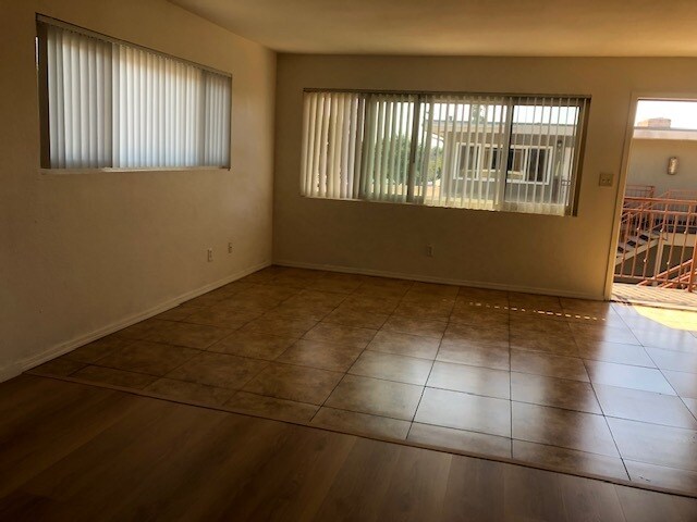 Building Photo - 1108 E Lexington Ave