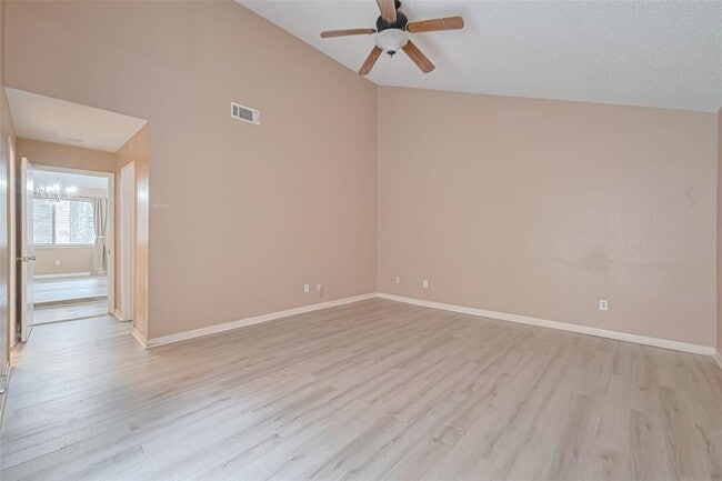 Building Photo - 2907 Waypark Dr