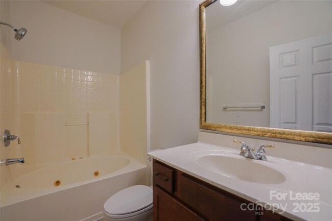 Building Photo - 3210 Summerfield Ridge Ln