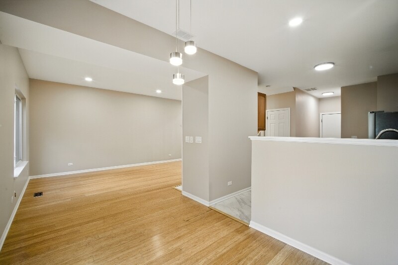 Building Photo - 3412 Blue Ridge Dr