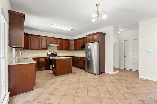 Building Photo - 1440 Grovehurst Dr