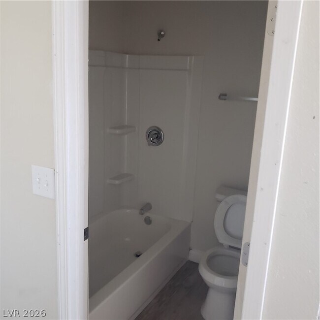 Building Photo - 5126 Golden