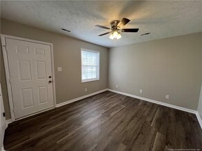 Building Photo - 1437 Ireland Dr