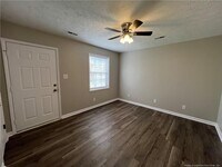 Building Photo - 1437 Ireland Dr