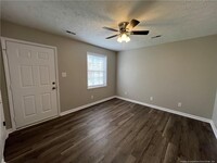 Building Photo - 1437 Ireland Dr