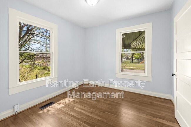 Building Photo - 6309 3rd Ave S