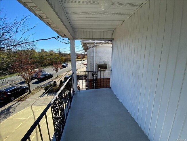 Building Photo - 54-20 Kissena Blvd