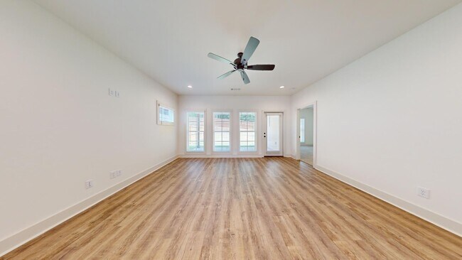 Building Photo - Fox Run Village - Opelika