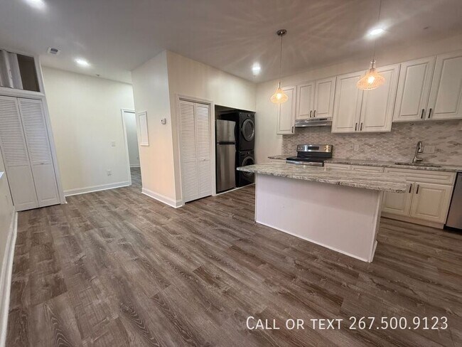 Building Photo - 301-03 South street-Unit 2