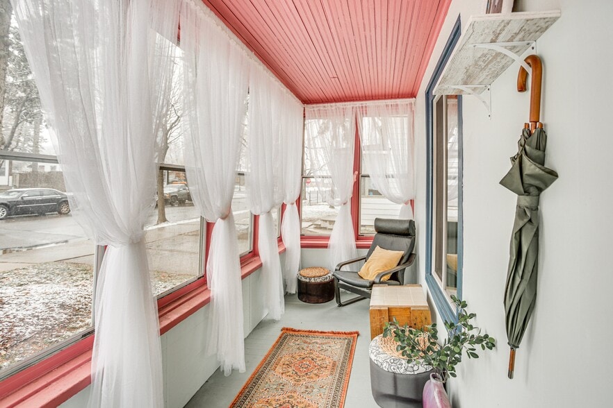 Front Patio - 4848 N 6th St