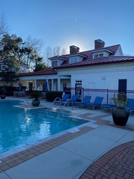 Primary Photo - 1812 Telfair Way