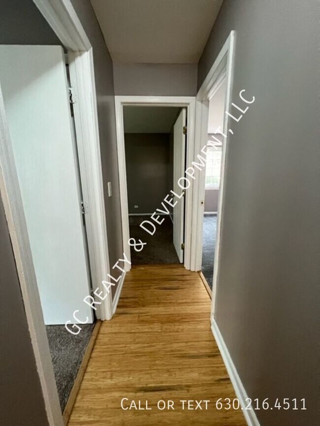 Building Photo - 2442 Charleston Dr