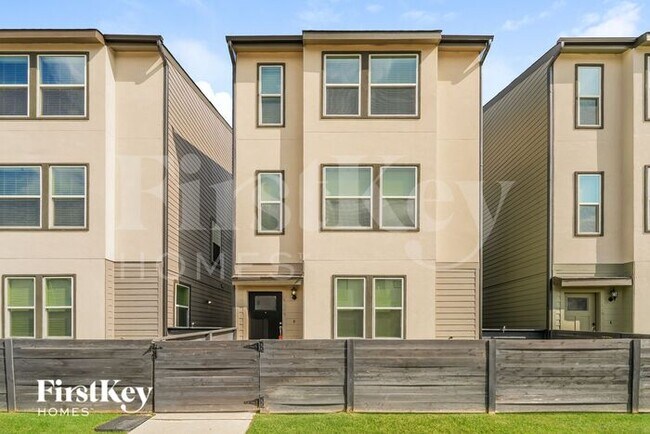 Building Photo - 18416 Idyllic Aly