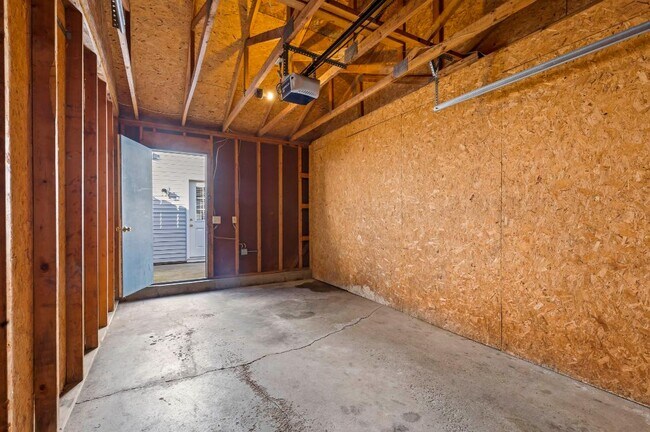 Building Photo - 2447 Brady Commons Dr