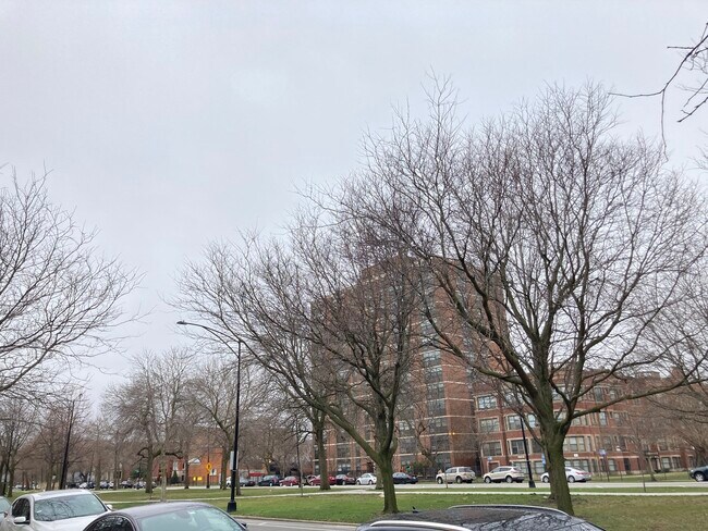Building Photo - 4531 S Drexel Blvd