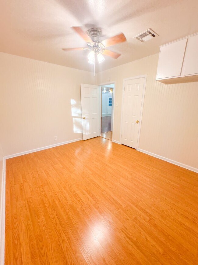 Building Photo - 2005 Downing St