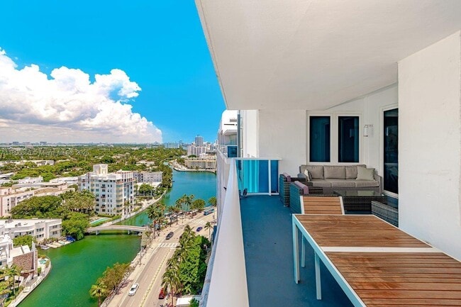 Building Photo - 2301 Collins Ave