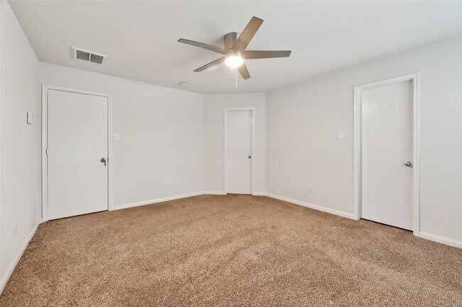 Building Photo - 6523 Mildenhall Ct