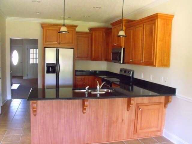 Building Photo - 101 Ledbury Cove