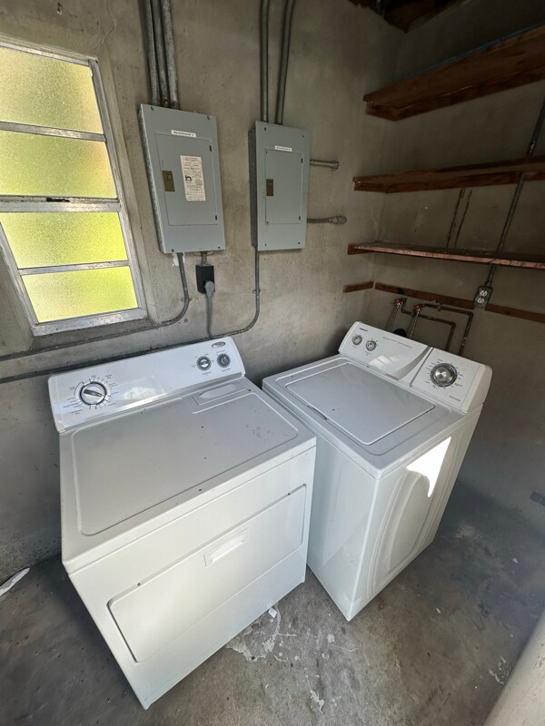 Building Photo - 160 E 27th St