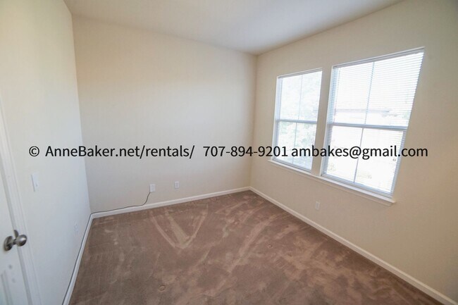 Building Photo - Lofty Living in Cloverdale's the Gardens a...