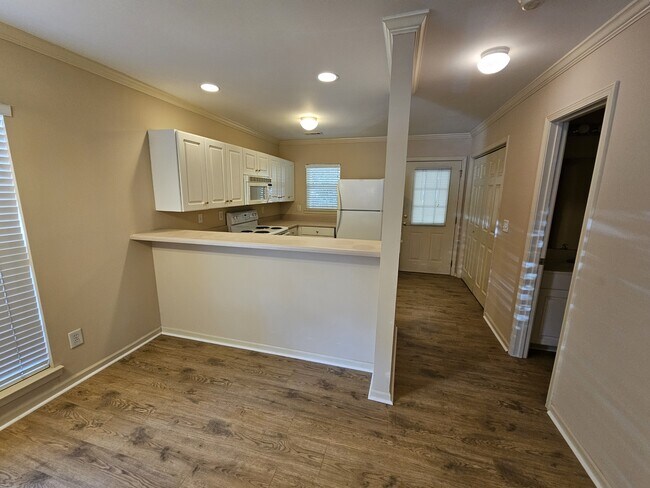 Building Photo - 15 Rimmon Trail