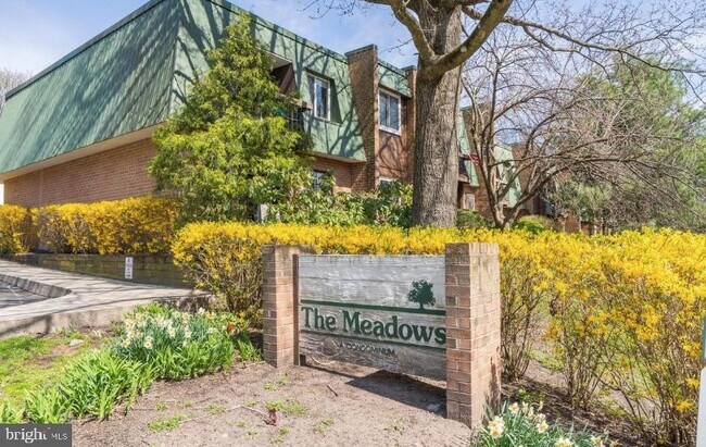 Primary Photo - 707 Meadowview Ln