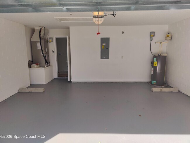 Building Photo - 219 Aladdin St NE