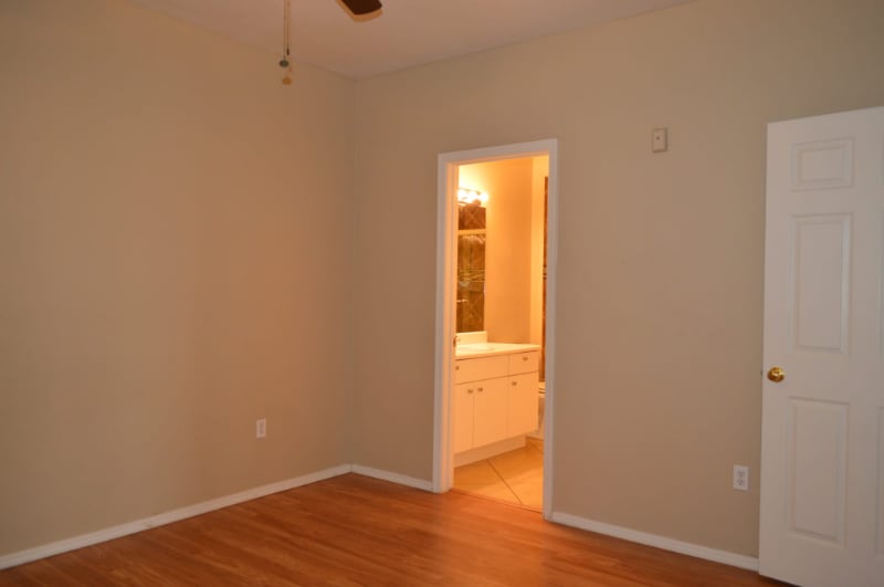 Building Photo - 5345 E Van Buren St