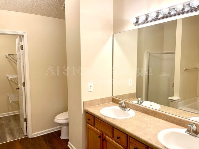 Building Photo - 29 Preserve Dr