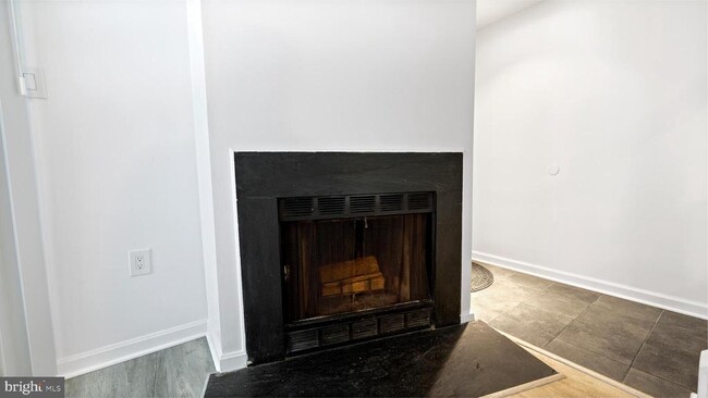Building Photo - 4389 Pembrook Village Dr